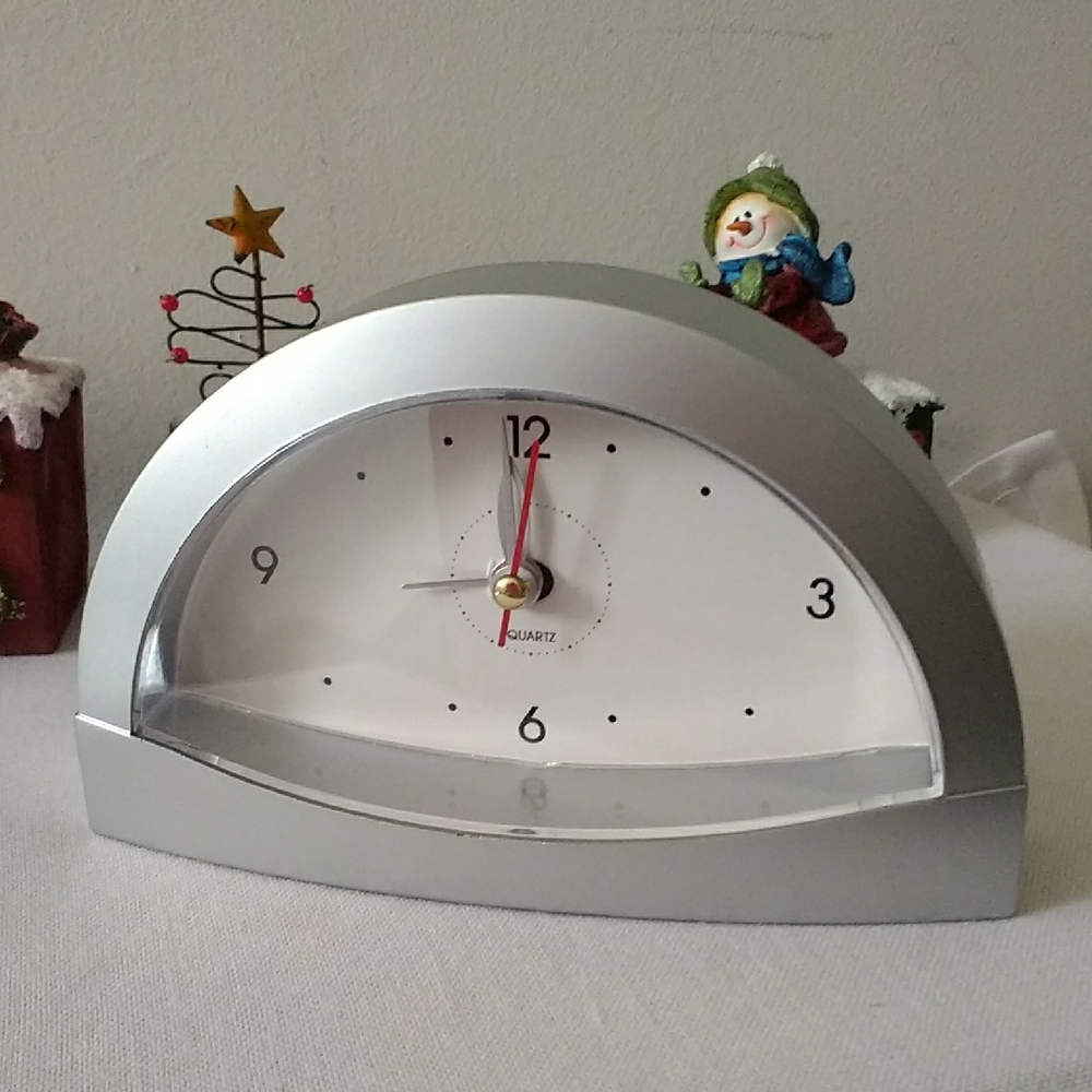 Silver Quartz Desk Clock 3/$20